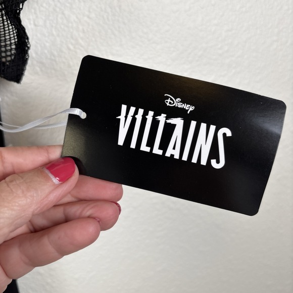 Torrid Disney Villains Ursula Sea Witch Graphic Tshirt Shirt Fishnet Yoke - Picture 6 of 11